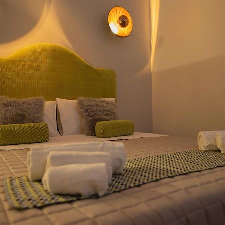 Essenza Suite Siracusa Con Jacuzzi Privata سيراكوزا المظهر الخارجي الصورة