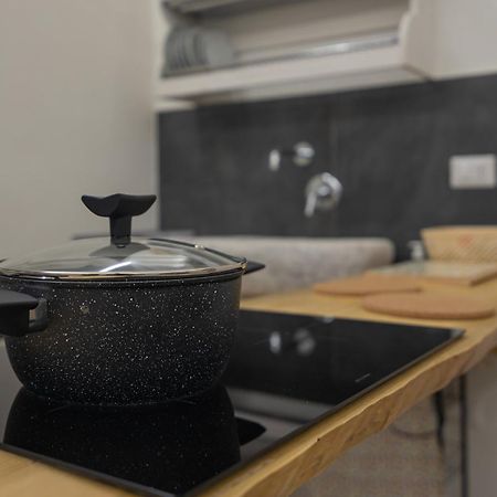 Essenza Suite Siracusa Con Jacuzzi Privata سيراكوزا المظهر الخارجي الصورة